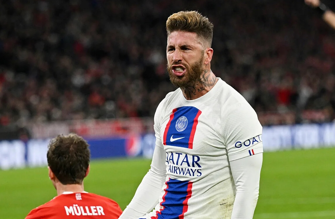 Bude Sergio Ramos pokračovat ve své kariéře Nečekaná nová klubová legenda!
